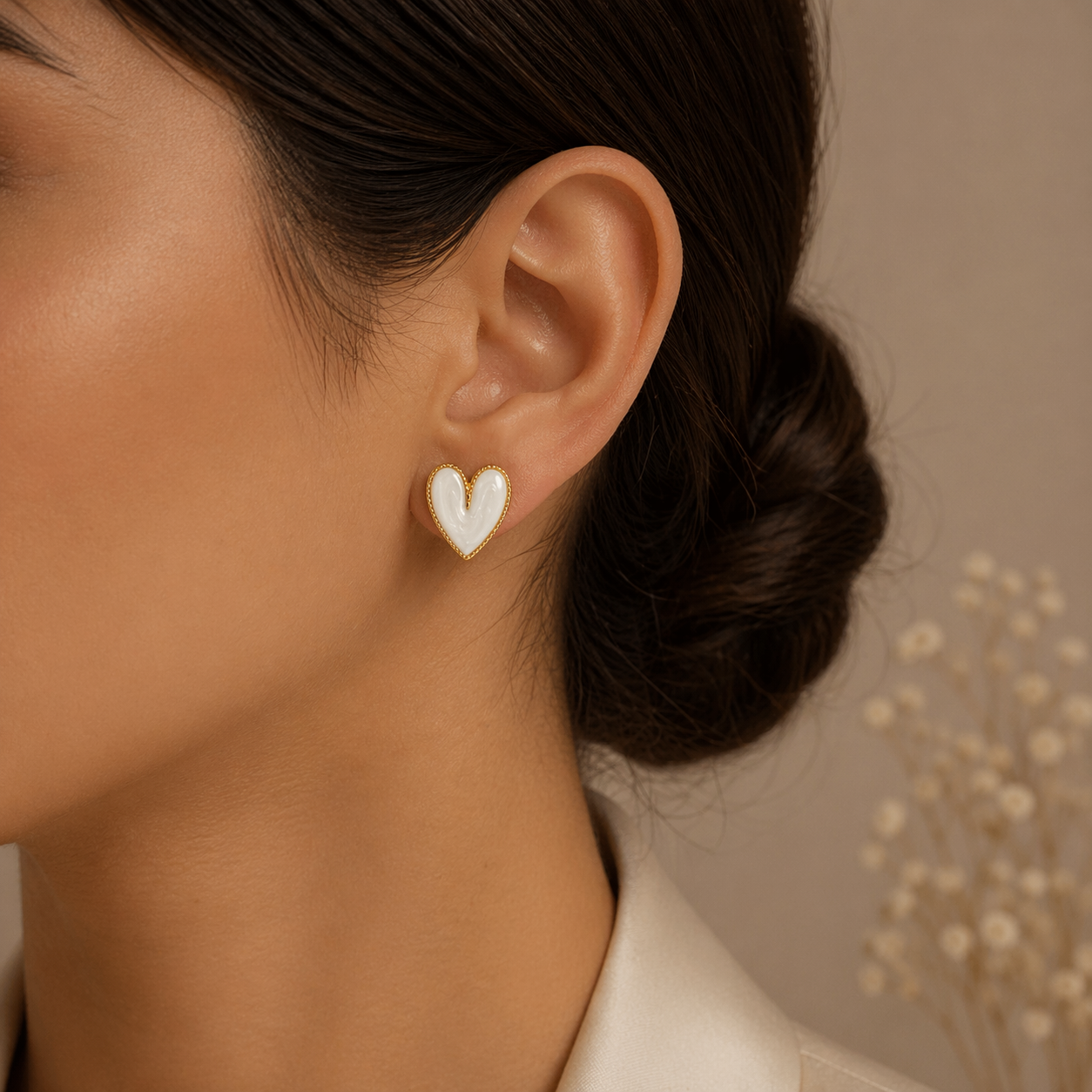 Aretes Corazón – Elegancia Minimalista